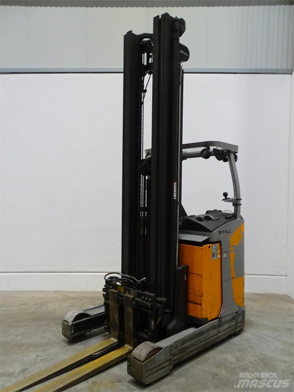 Still FM-X17 Reachtruck voor hoog niveau