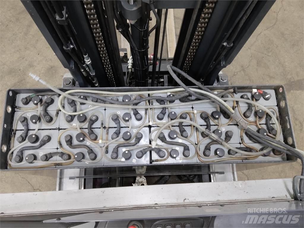 Still FM-X17 Reachtruck voor hoog niveau