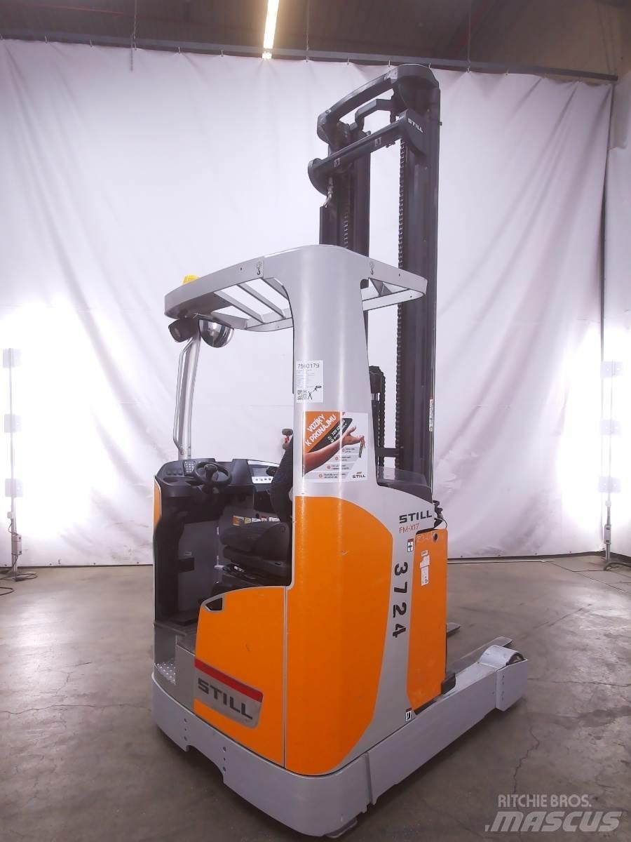 Still FM-X17 Reachtruck voor hoog niveau