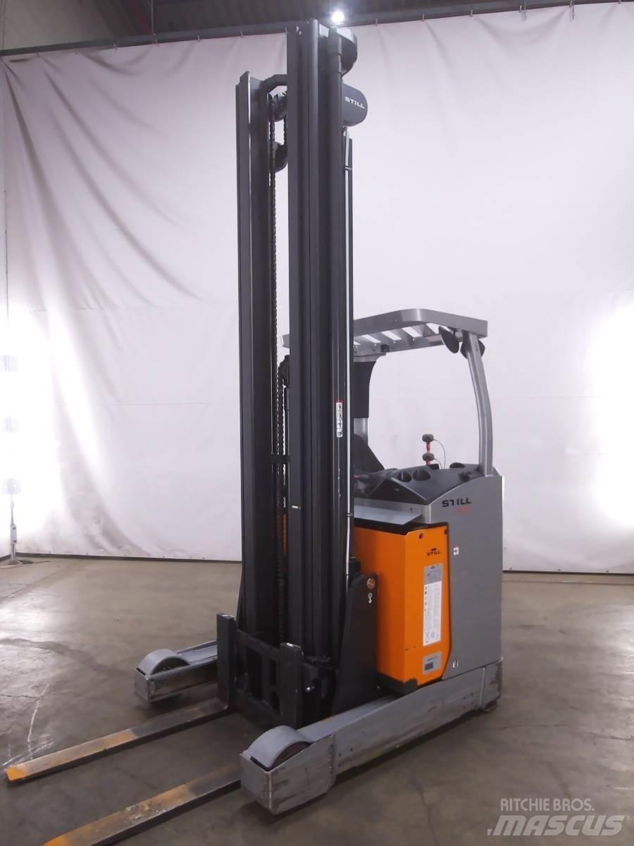 Still FM-X17 Reachtruck voor hoog niveau