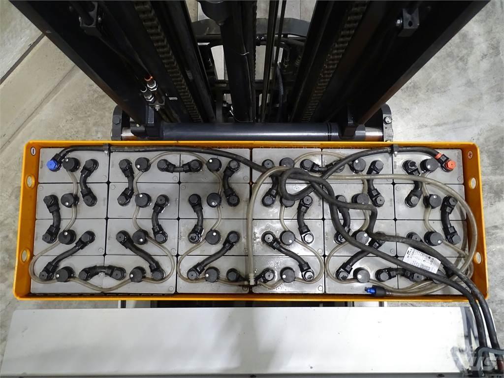 Still FM-X17 Reachtruck voor hoog niveau