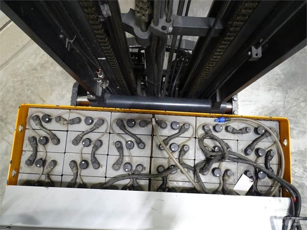 Still FM-X17 Reachtruck voor hoog niveau