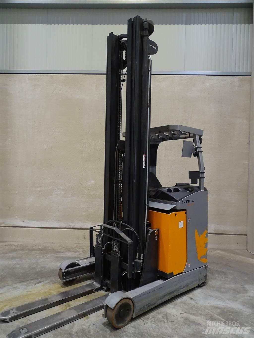 Still FM-X17 Reachtruck voor hoog niveau