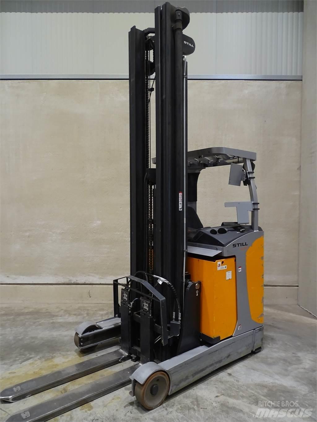 Still FM-X17 Reachtruck voor hoog niveau