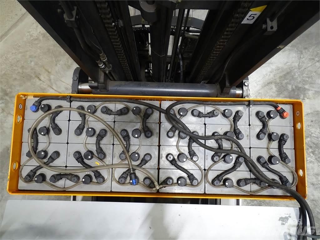 Still FM-X17 Reachtruck voor hoog niveau