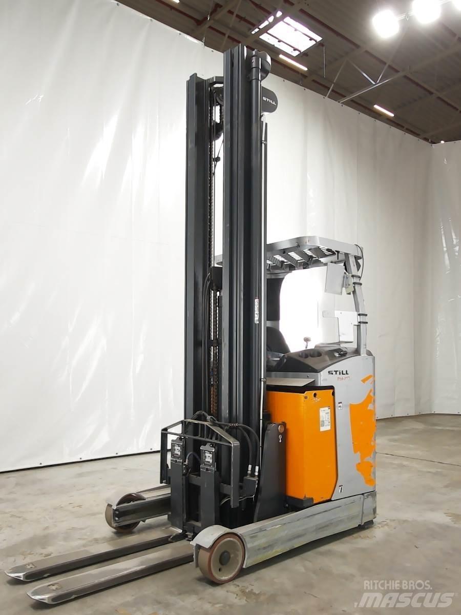 Still FM-X17 Reachtruck voor hoog niveau