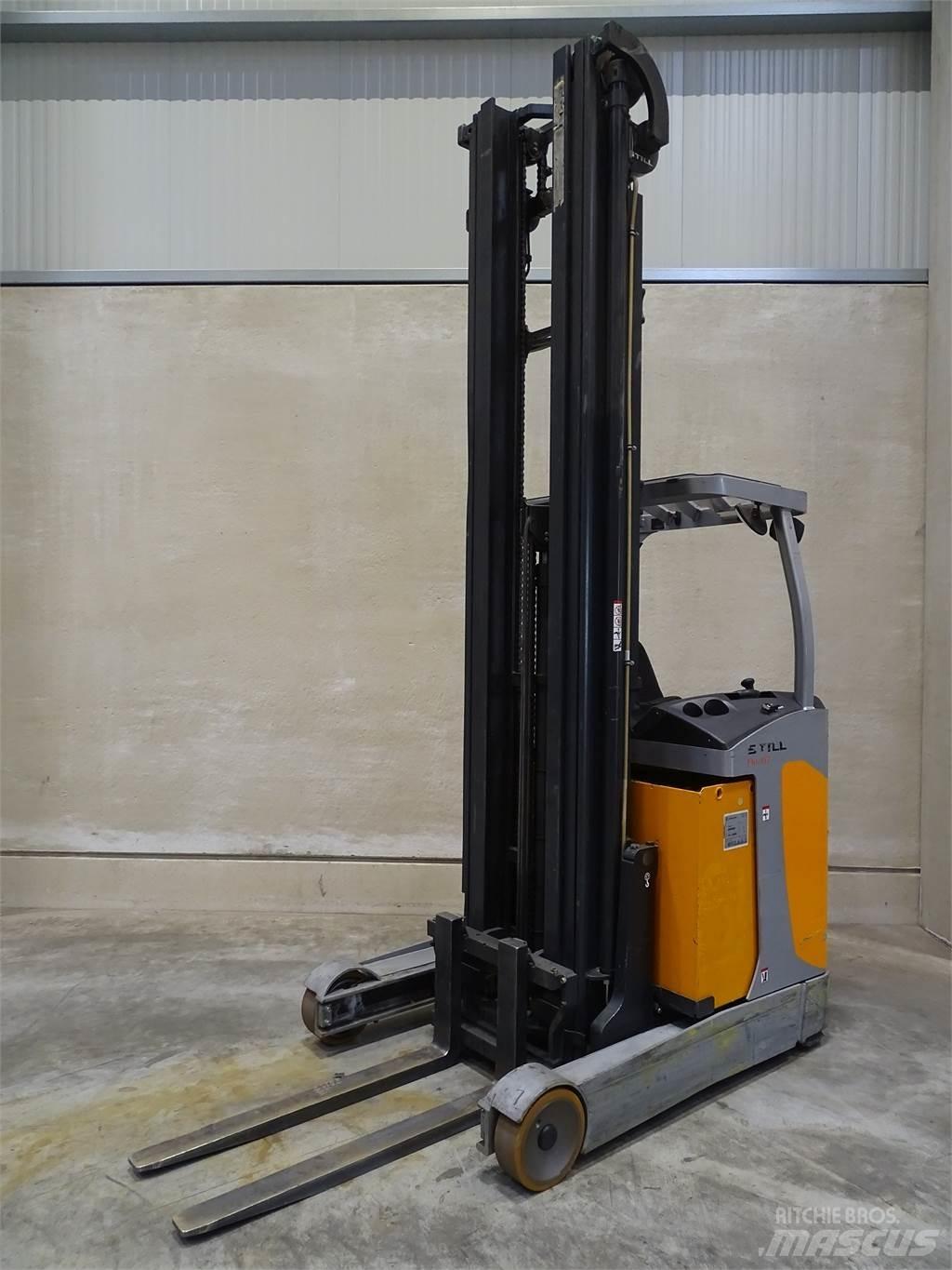 Still FM-X17 Reachtruck voor hoog niveau