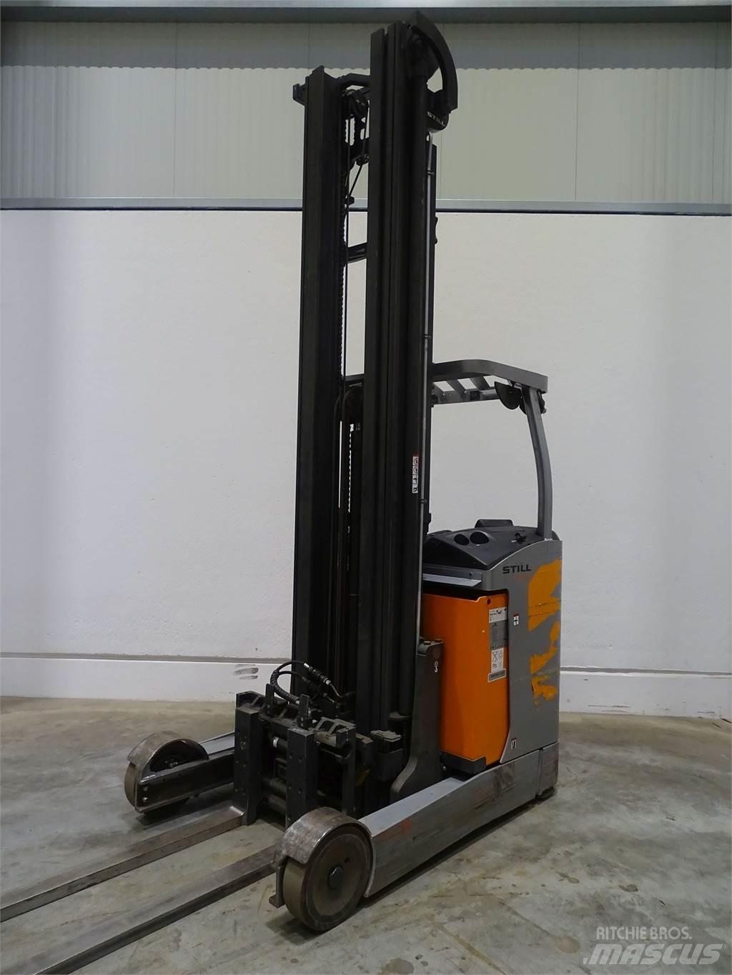 Still FM-X20 Reachtruck voor hoog niveau