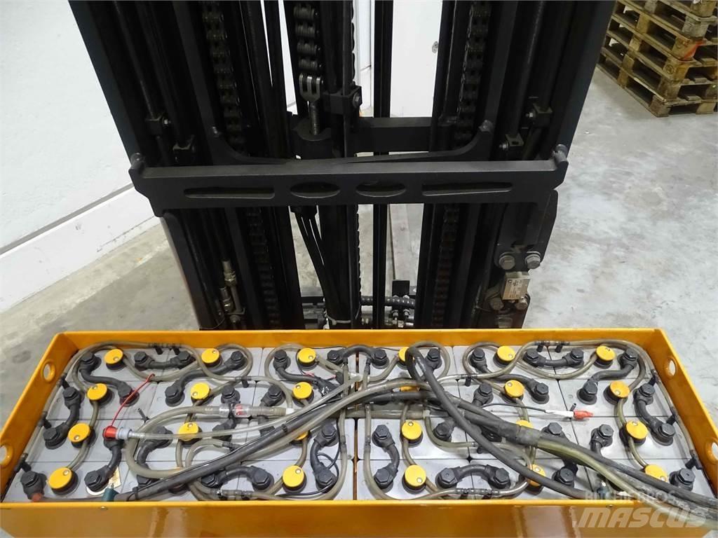 Still FM-X20 Reachtruck voor hoog niveau