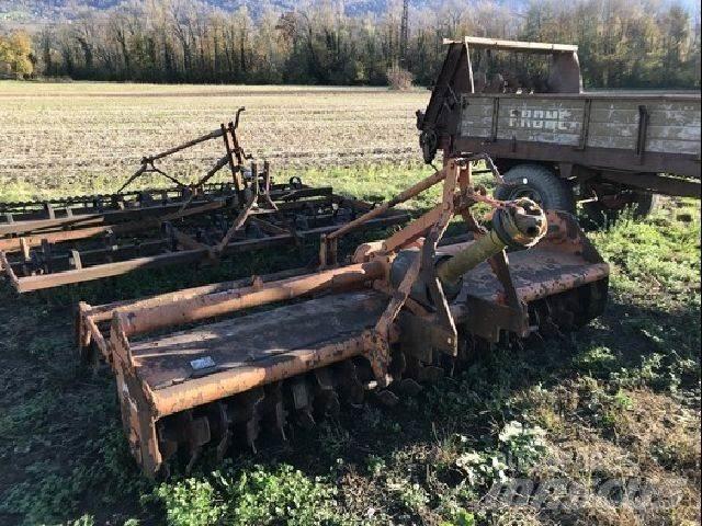 Howard HR3M Cultivatoren
