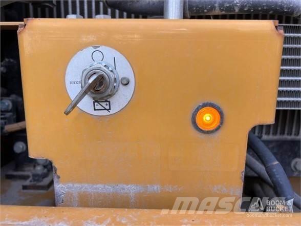 CAT 320 Rupsgraafmachines