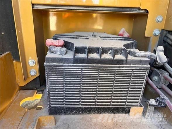 CAT 320 Rupsgraafmachines