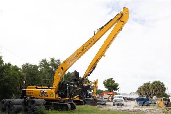 JCB JS370 Rupsgraafmachines