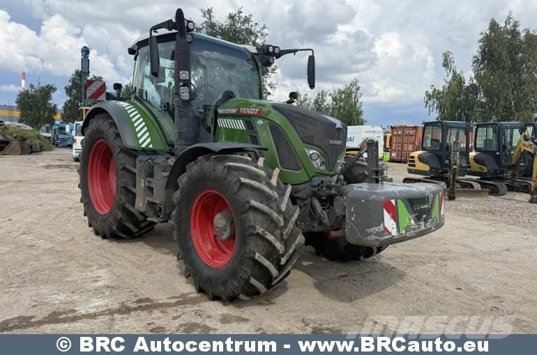 Fendt 724 Vario Tractoren