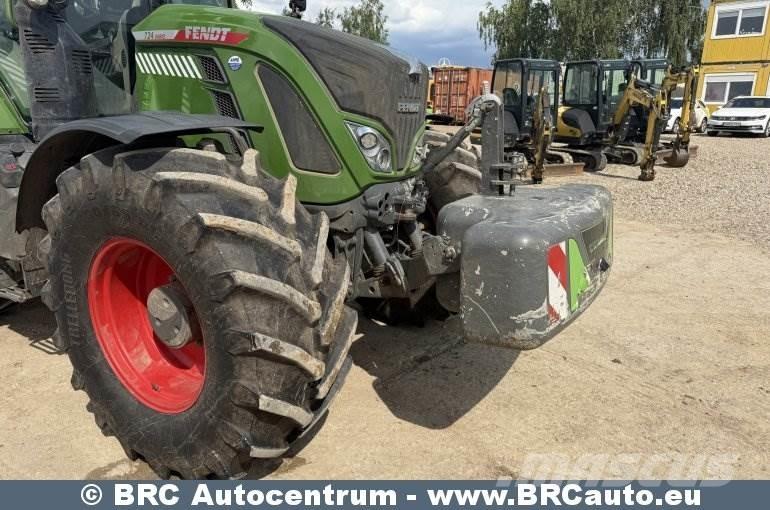 Fendt 724 Vario Tractoren