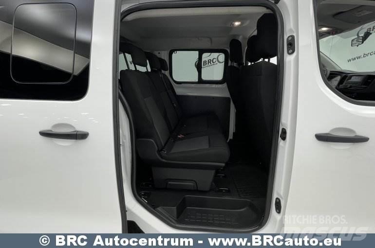 Opel Vivaro Minibussen