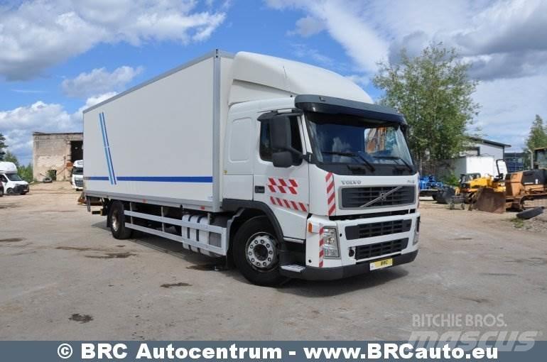 Volvo FM9 Bakwagens met gesloten opbouw
