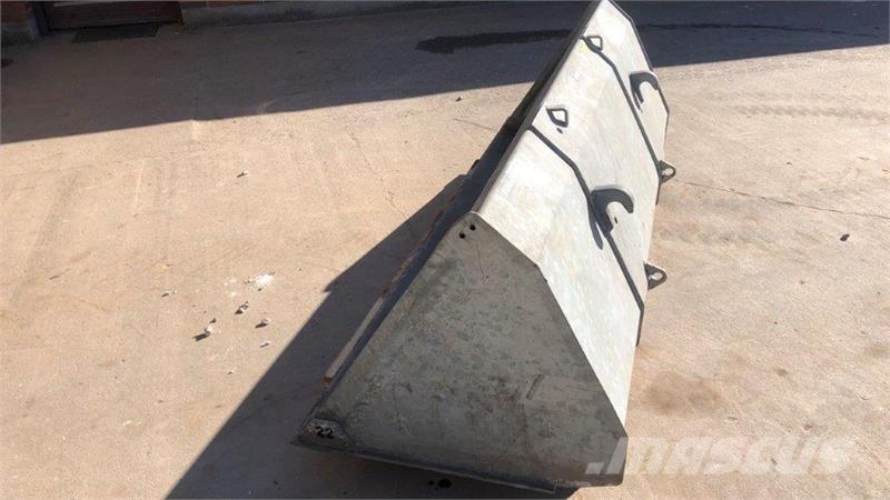 Fliegl  Voorladers en gravers