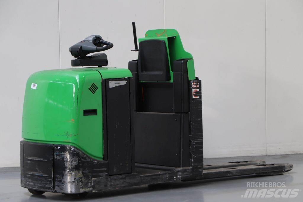 BT OSE250 Orderpicker voor laag niveau
