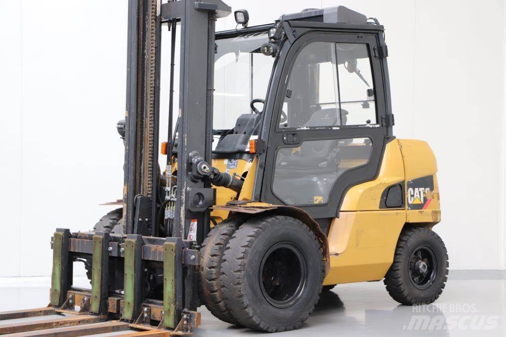 CAT DP40NT Diesel heftrucks