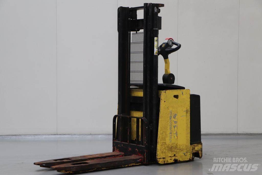 Hyster S1.2S-30 IL Stapelaar meeloop