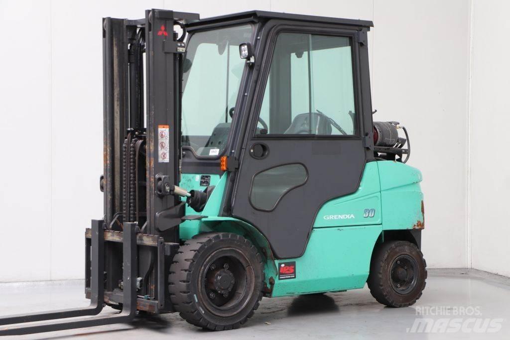 Mitsubishi FG30NT LPG heftrucks