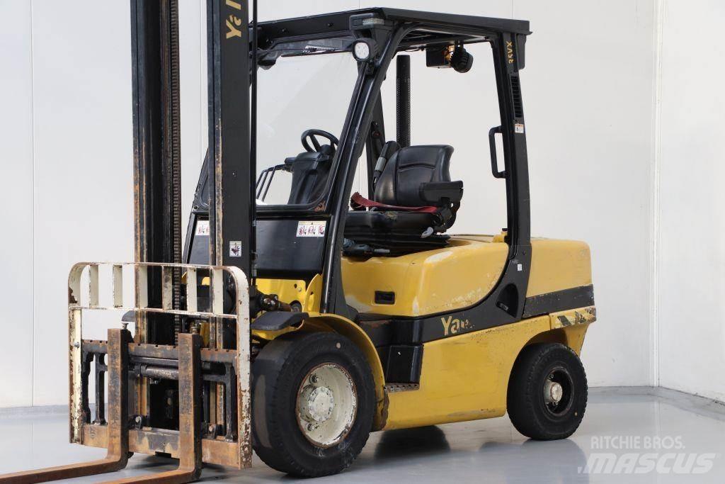 Yale GDP35VX Diesel heftrucks
