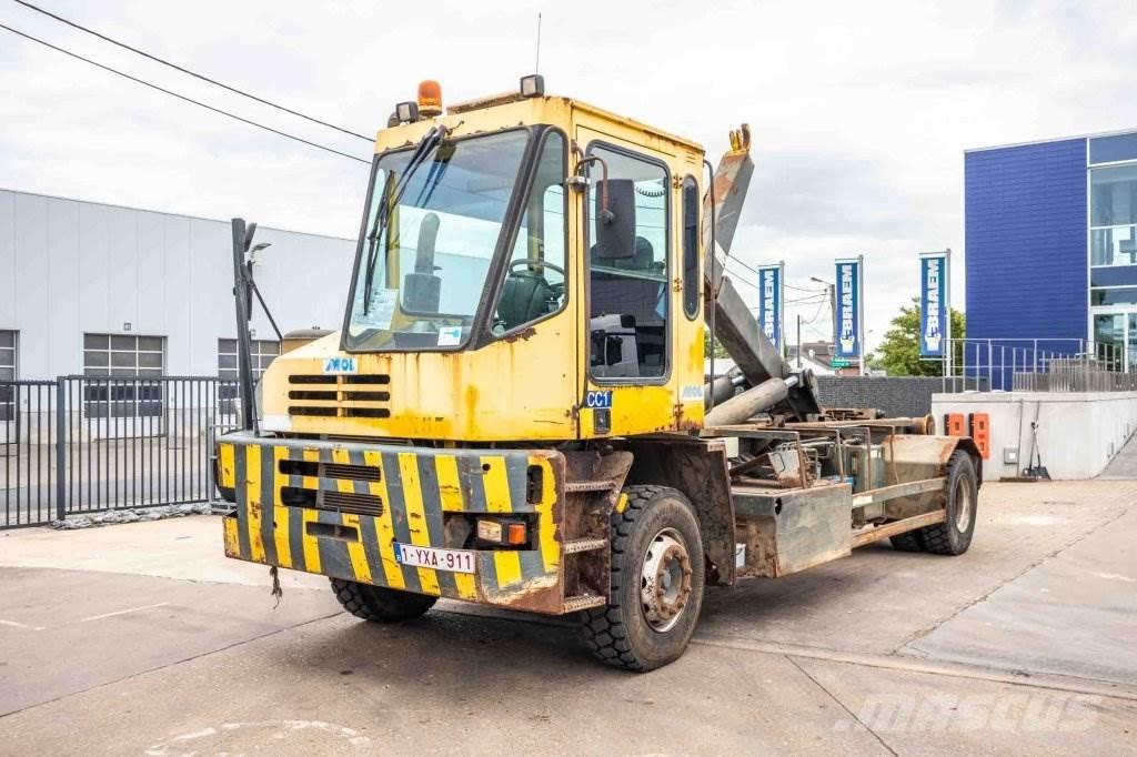 MOL -CT 200 - 8248 H Vrachtwagen met containersysteem