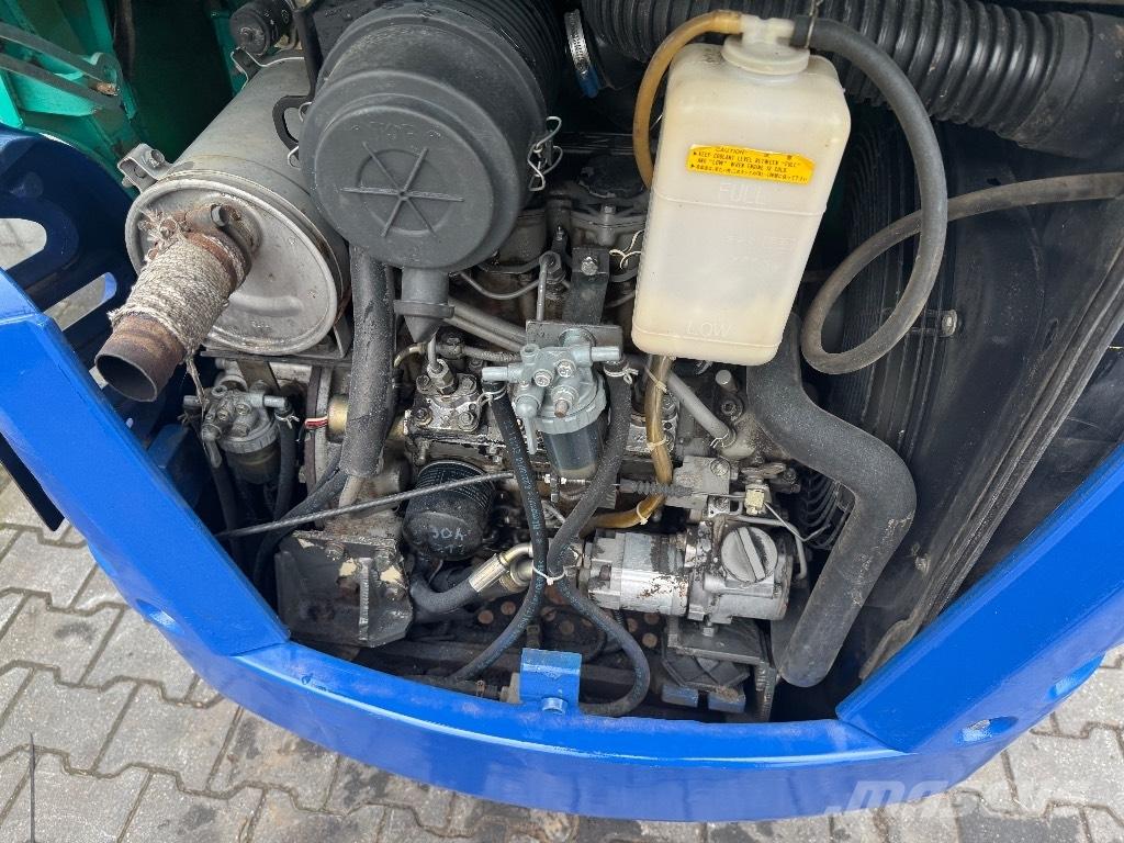 IHI 16 N Minigraafmachines < 7t