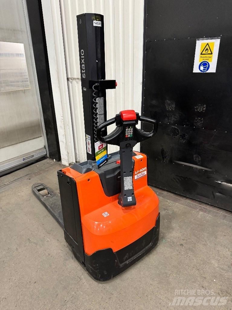 Toyota SWE080L Stapelaar meeloop