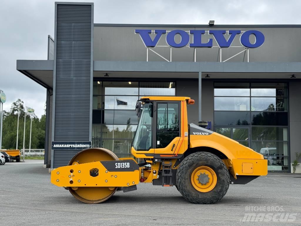 Volvo SD 135 B Trilrolwalsen