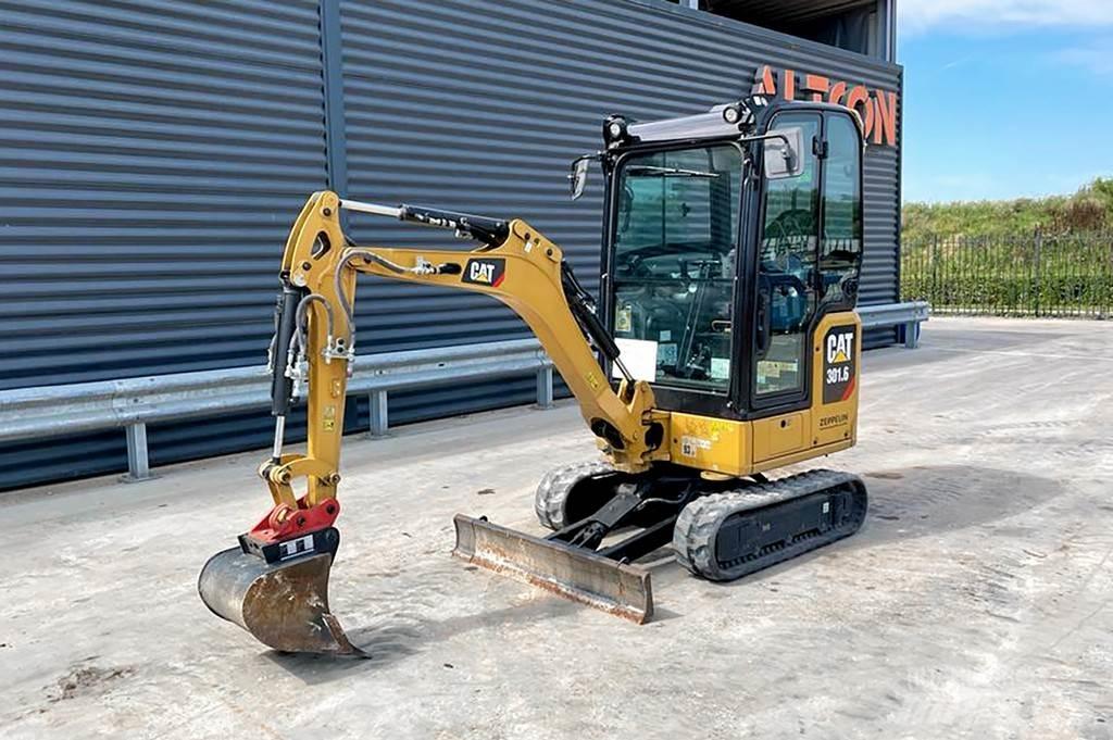 CAT 301.6-05 A Rupsgraafmachines