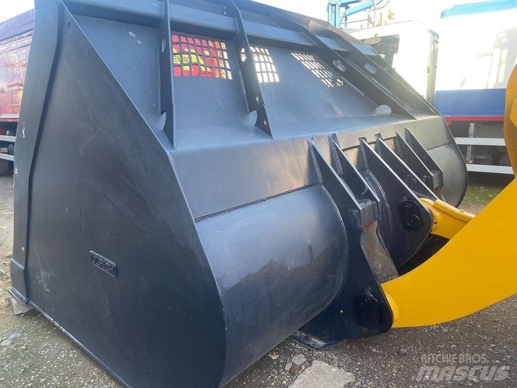 Komatsu WA 470 Wielladers
