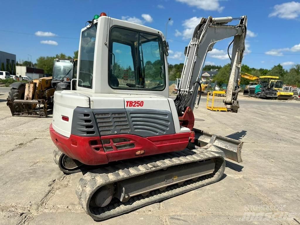 Takeuchi TB250 Minigraafmachines < 7t