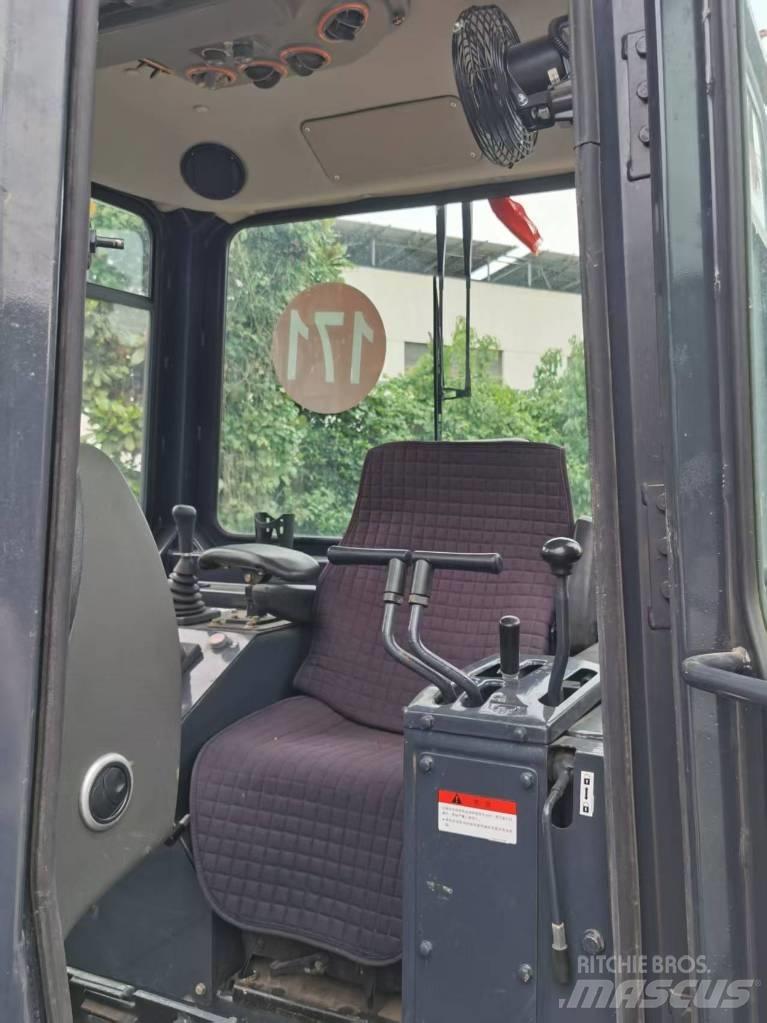 Shantui SD 22 Rupsdozers