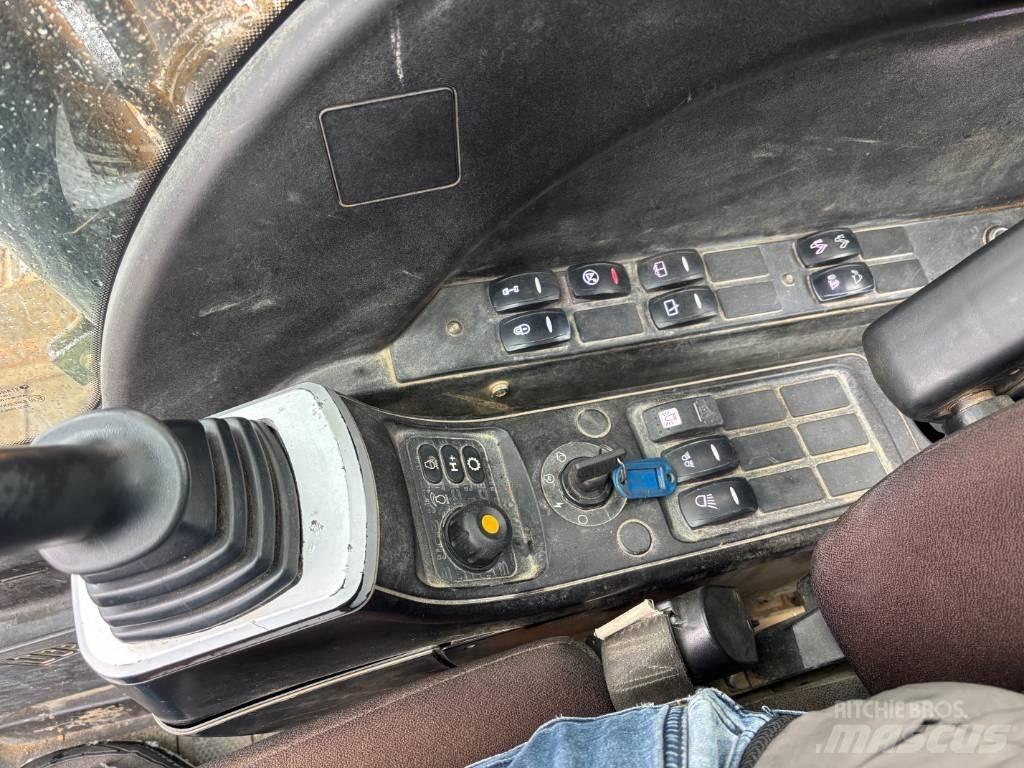 JCB 145LC Rupsgraafmachines