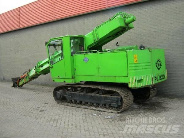  PL820R Speciale Graafmachines