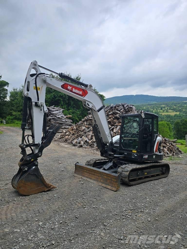Bobcat E 88 R2 Rupsgraafmachines