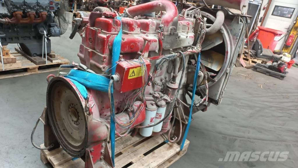 Volvo TD121G Motoren