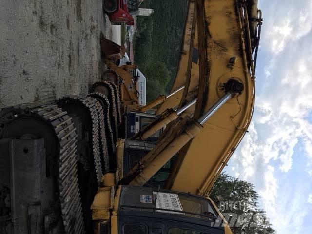 Komatsu 450 Rupsgraafmachines
