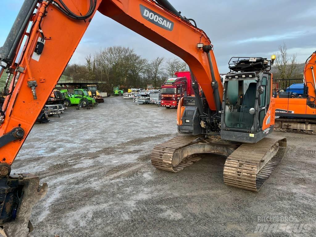 Doosan DX 235 Rupsgraafmachines
