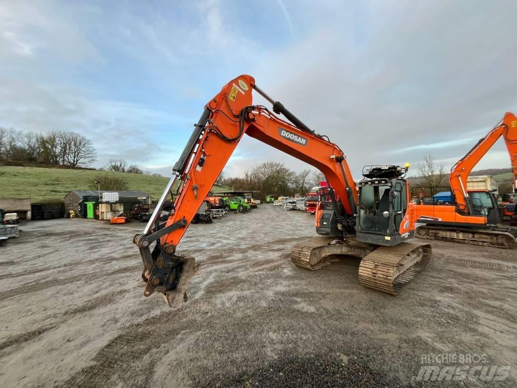 Doosan DX 235 Rupsgraafmachines