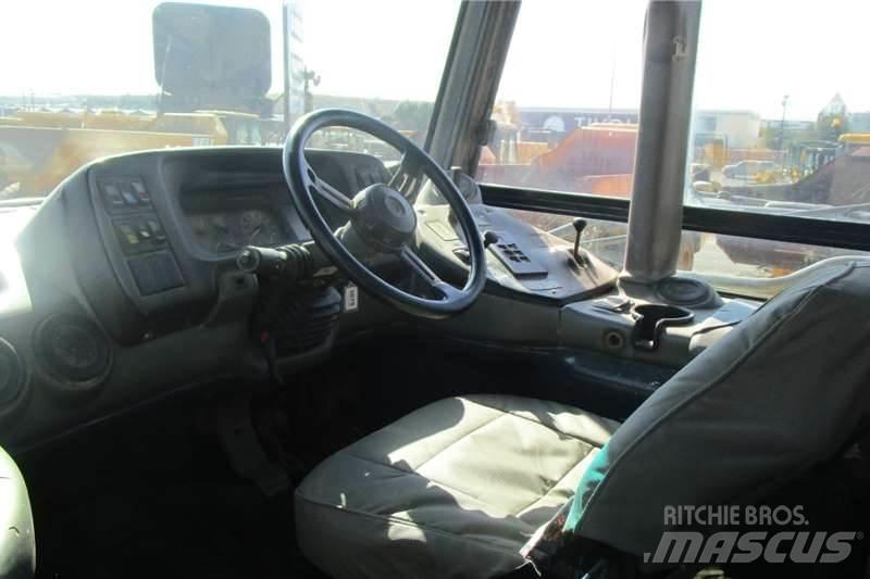 Bell B40D Knik dumptrucks