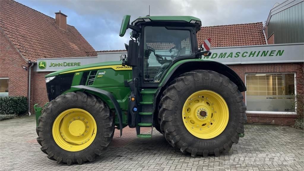 John Deere 7R330 Tractoren