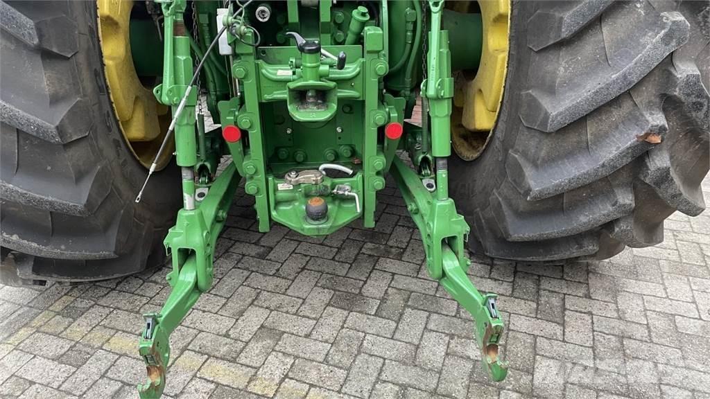 John Deere 7R330 Tractoren