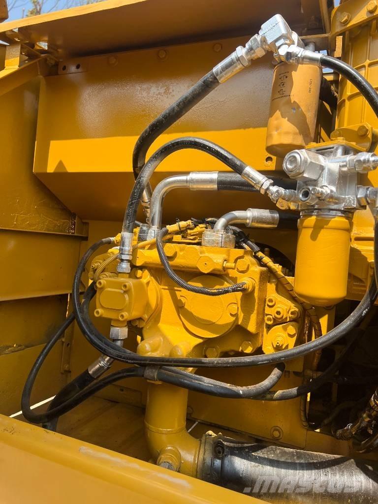 CAT 320C Rupsgraafmachines