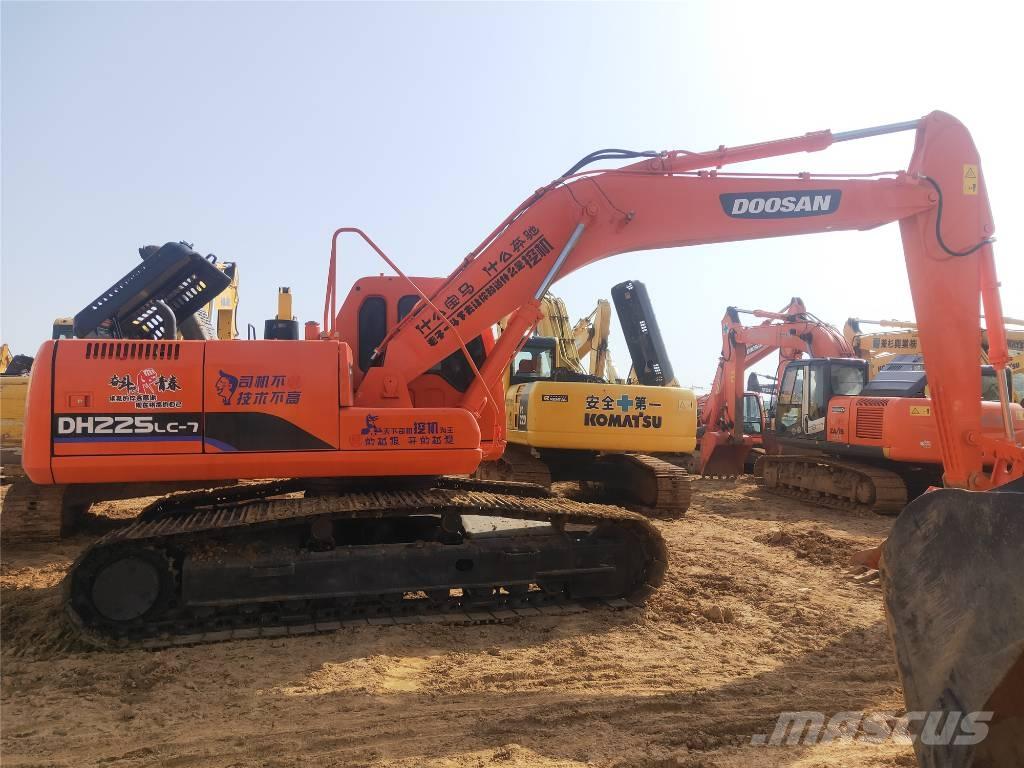 Doosan DH225LC-7 Rupsgraafmachines