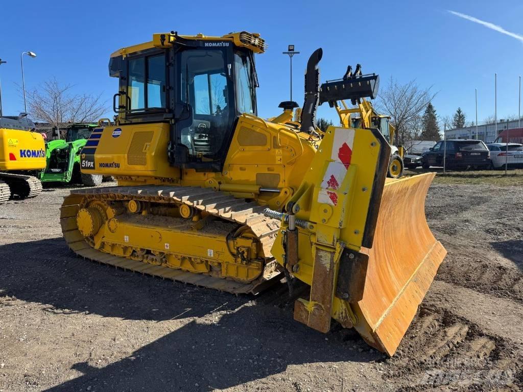 Komatsu D51PX-24E0 Rupsdozers