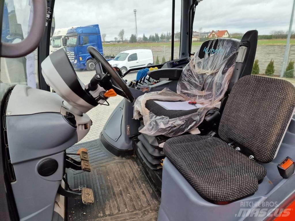 Kubota M 7133 Tractoren