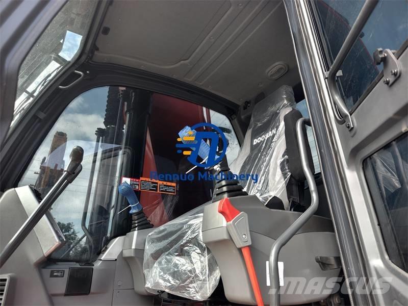 Doosan DX 225 LCA Rupsgraafmachines